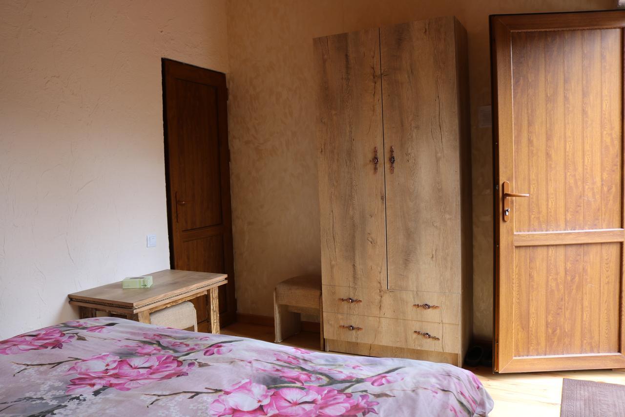Saro B&B&Safari Tours Tat'ev Exterior foto