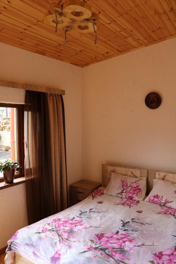 Saro B&B&Safari Tours Tat'ev Exterior foto
